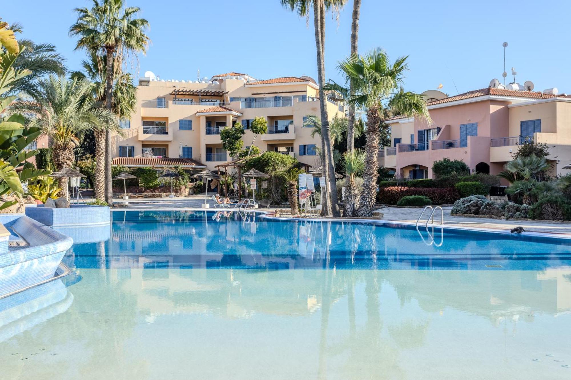 H&O Limnaria Elegance Pool View Apartment Paphos Buitenkant foto
